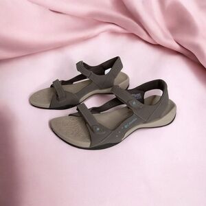 COLUMBIA WOMEN'S BROWN SANDALS SIZE 11 SUNLIGHT BACKSTRAP VGC
